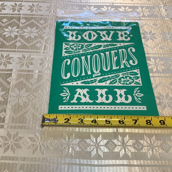 Chalk Couture Transfer - Love Conquers All - Picture 4 of 4